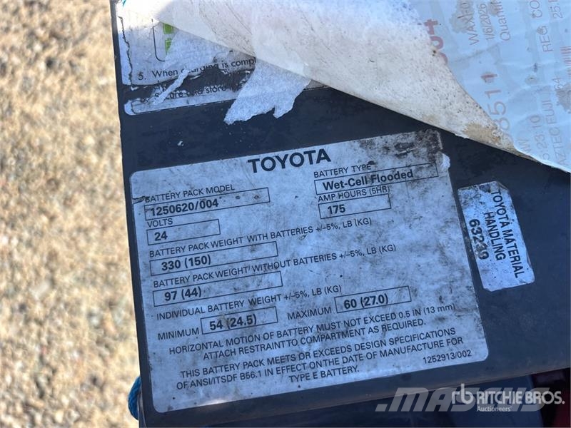 Toyota 8HBW23 شاحنة يدوية بمنصة نقالة