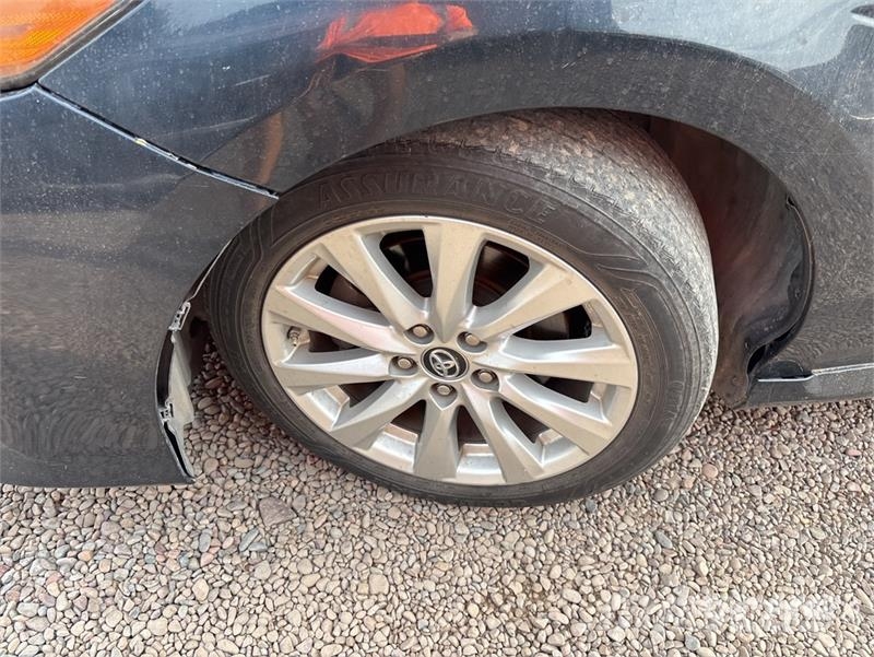 Toyota Camry LE Personbiler