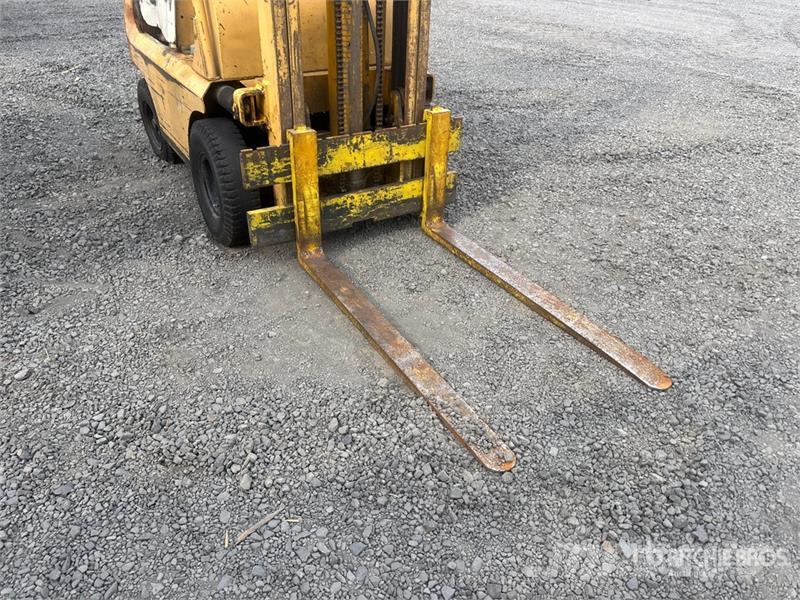 Toyota FGA9 1500 lb Pneumatic Tire Forklift (Inoperable) Andere Gabelstapler