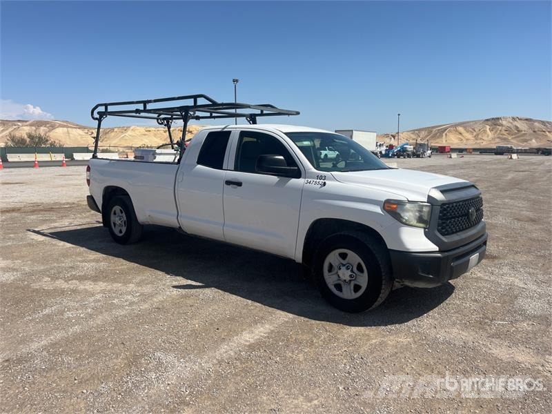 Toyota Tundra 4x2 Extended Cab Pickup Egyéb