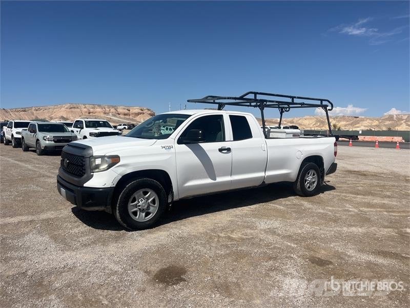 Toyota Tundra 4x2 Extended Cab Pickup Egyéb