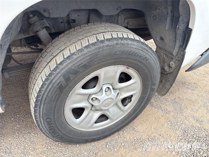 Toyota Tundra 4x2 Extended Cab Pickup Прочие фургоны