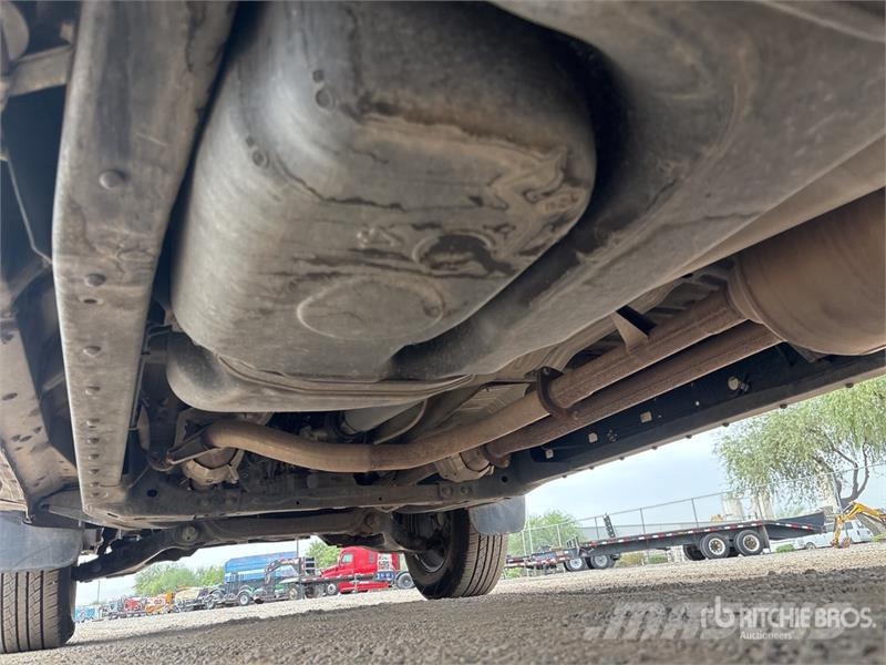Toyota Tundra 4x2 Extended Cab Pickup Прочие фургоны
