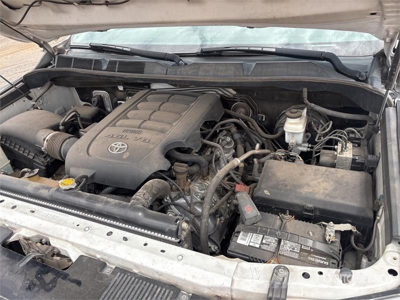 Toyota Tundra 4x2 Extended Cab Pickup Прочие фургоны