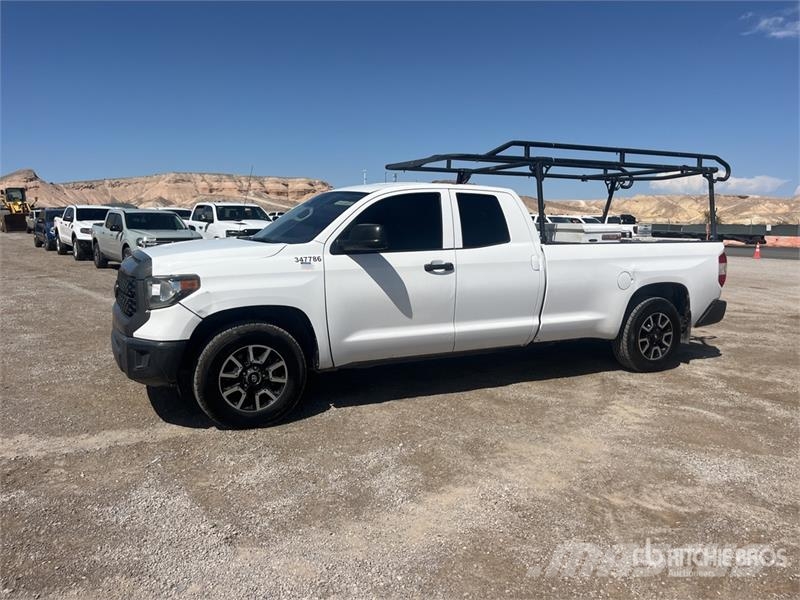 Toyota Tundra 4x2 Extended Cab Pickup Egyéb