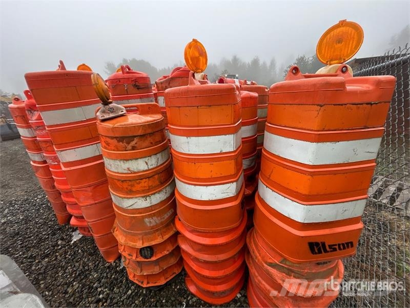 Traffic Cones パイプレイヤー・ドーザー