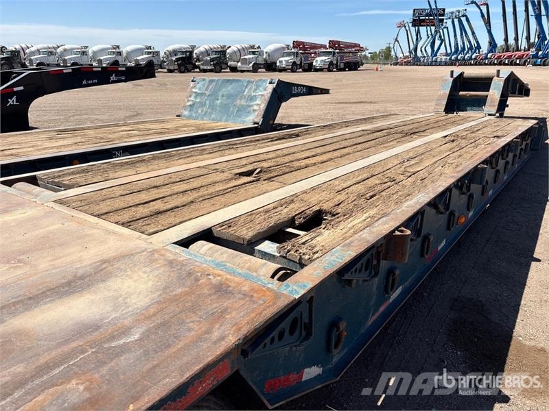 Trail-Eze 45 ft Five/Axle Flatbed Oilfield Trailer Processutrustning