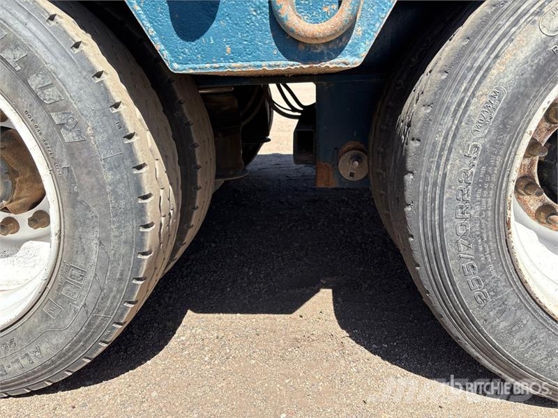 Trail-Eze 45 ft Five/Axle Flatbed Oilfield Trailer Processutrustning