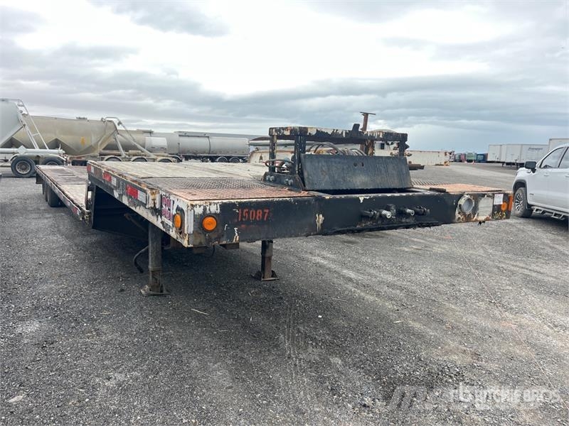 Trail-Eze DLX30TC4 48 ft T/A Sliding Axle Trailer Blokvogn
