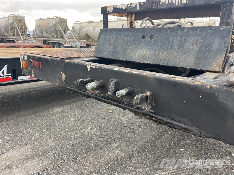 Trail-Eze DLX30TC4 48 ft T/A Sliding Axle Trailer Низкорамные прицепы