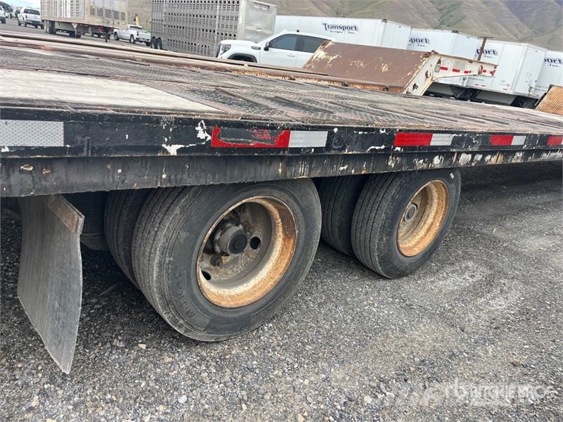 Trail-Eze DLX30TC4 48 ft T/A Sliding Axle Trailer Низкорамные прицепы