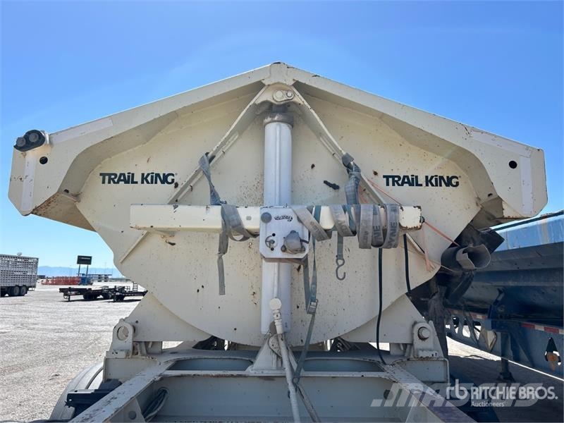 Trail King TK60SSD-392 34 ft T/A Side Dump Trailer Самосвали