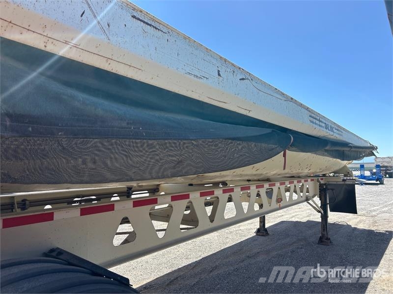 Trail King TK60SSD-392 34 ft T/A Side Dump Trailer Самосвали