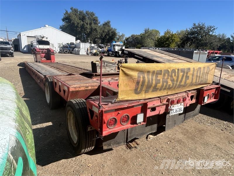 Trail King TK88HDGE-444 T/A Expandable Axle Removable Goosene Niski utovarivači