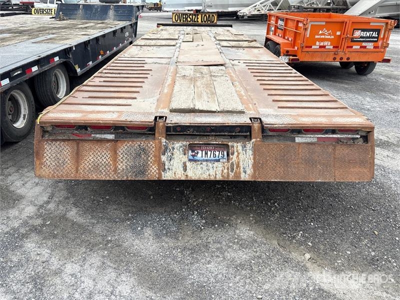 Trail King TKT60LP 18000 lb 35 ft Tri/A Tilt Deck Trailer 低架裝載車