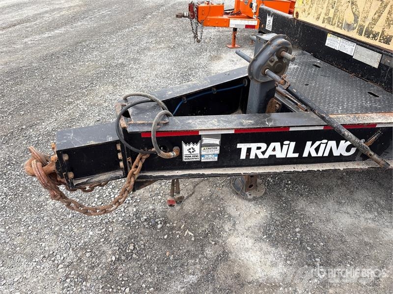 Trail King TKT60LP 18000 lb 35 ft Tri/A Tilt Deck Trailer 低架裝載車