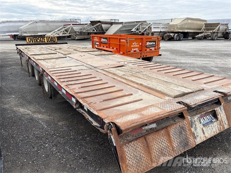 Trail King TKT60LP 18000 lb 35 ft Tri/A Tilt Deck Trailer 低架裝載車