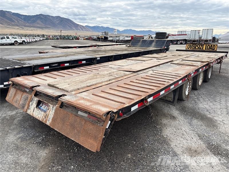 Trail King TKT60LP 18000 lb 35 ft Tri/A Tilt Deck Trailer 低架裝載車