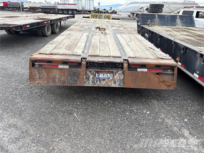 Trail King TKT60LP 18160 lb 30 ft Tri/A Tilt Deck Trailer Zemie treileri