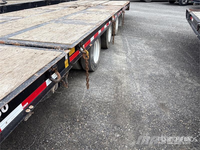 Trail King TKT60LP 18160 lb 30 ft Tri/A Tilt Deck Trailer Zemie treileri