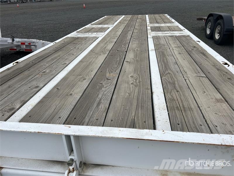 TrailMax 25 ft T/A Tilt Deck Trailer Caricatore basso