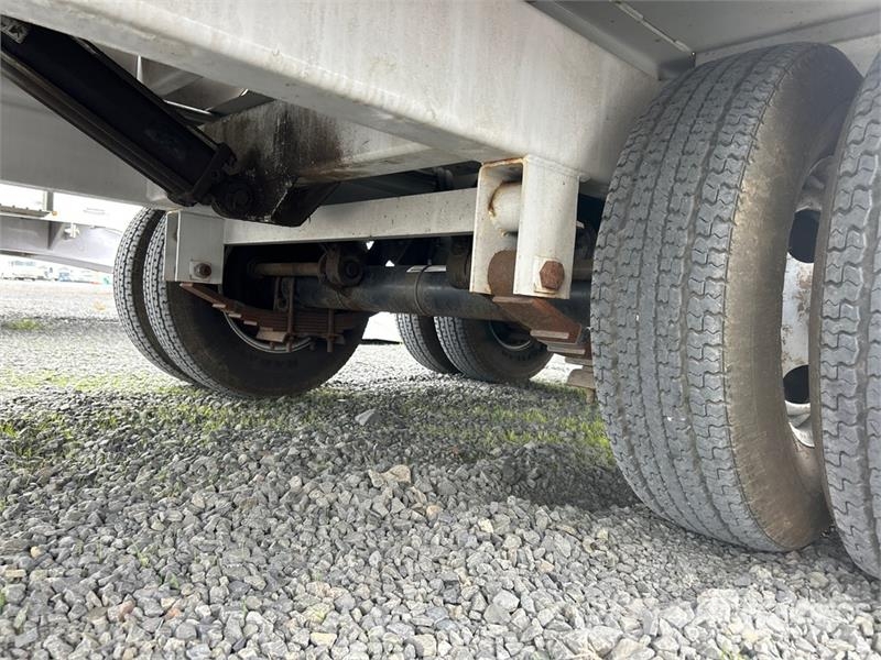 TrailMax 25 ft T/A Tilt Deck Trailer Caricatore basso