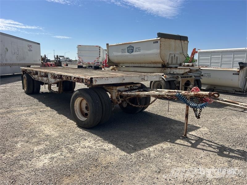 Trailmobile 24 ft T/A Spread Axle Flatbed Trailer Flatbed/Dropside trailers