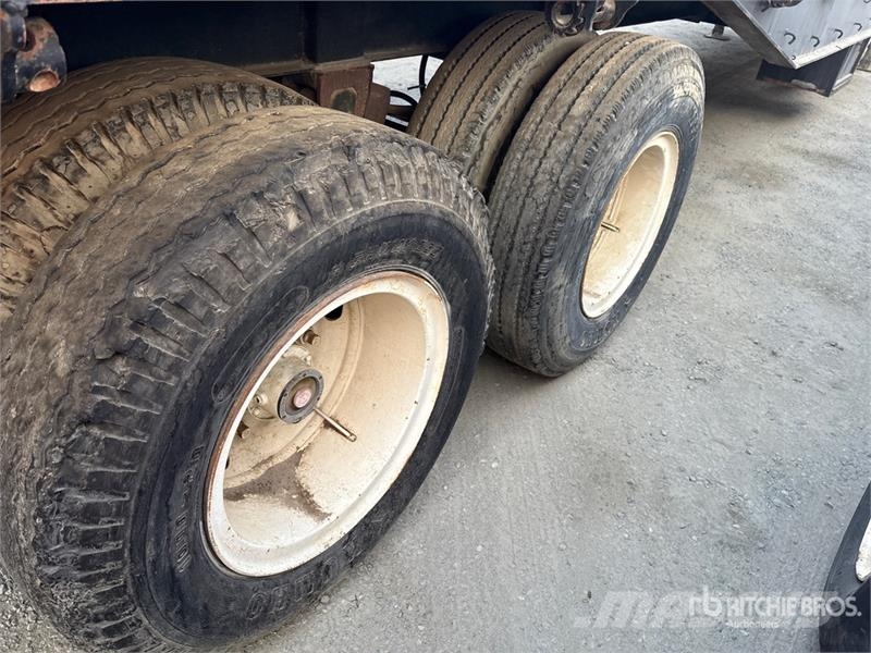 Trailmobile 45 ft T/A Flatbed Trailer Flatbed/Dropside trailers