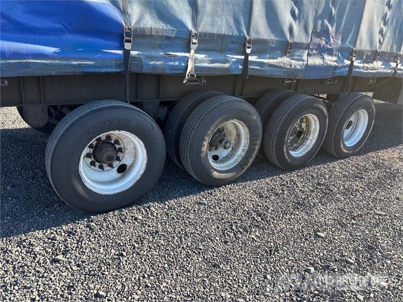 Trailmobile 53 ft Quad/A Curtain Side Trailer Remolques de caja de lona