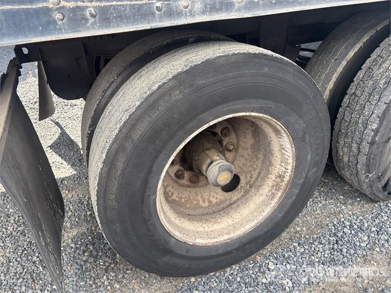 Trailmobile 53 ft T/A Van Trailer Furgons
