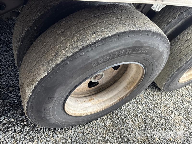 Trailmobile 53 ft x 102 in T/A Van Trailer 箱體拖車