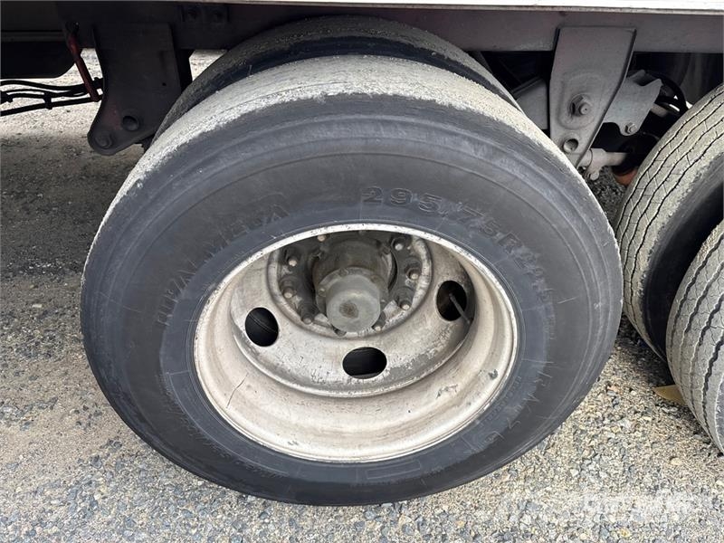 Trailmobile 53 ft x 102 in T/A Van Trailer 箱體拖車
