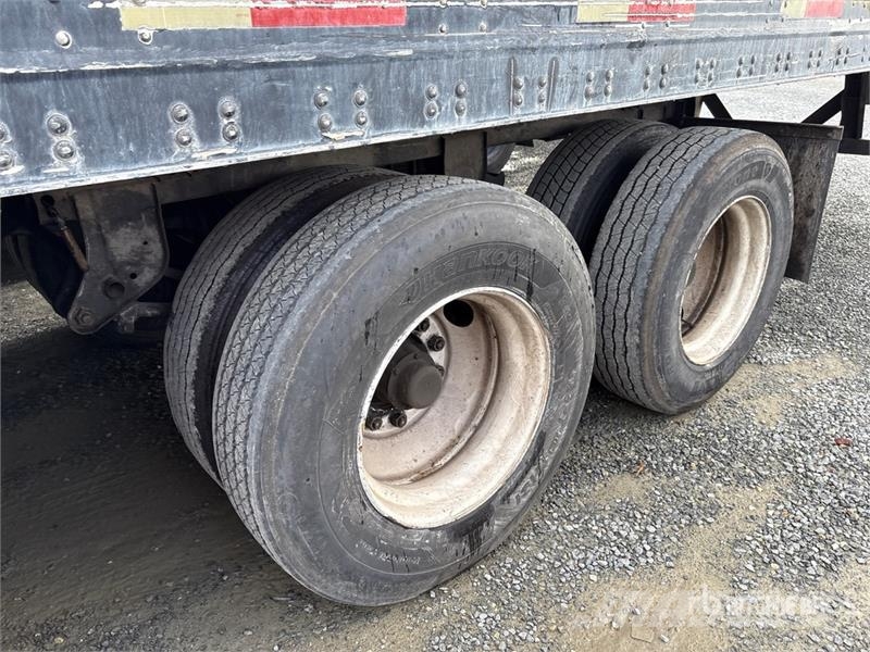 Trailmobile 53 ft x 102 in T/A Van Trailer Umpikoriperävaunut