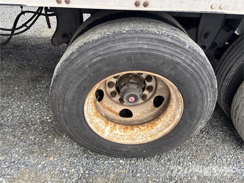 Trailmobile 53 ft x 102 in T/A Van Trailer 箱體拖車
