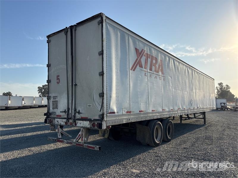 Trailmobile 53 ft x 102 in T/A Van Trailer Furgons