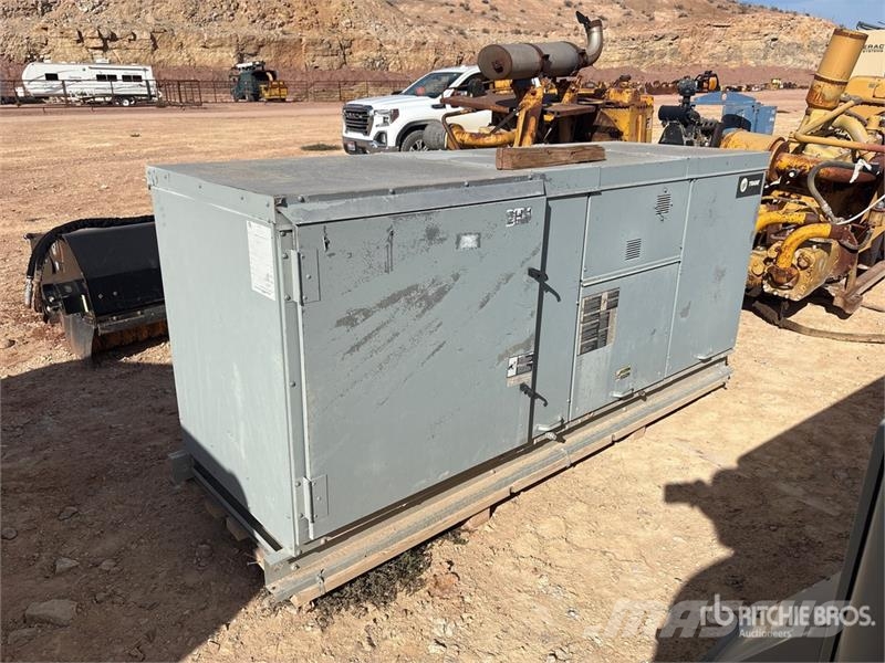 Trane Outdoor Heater Unit ماكينات زراعية - غير ذلك