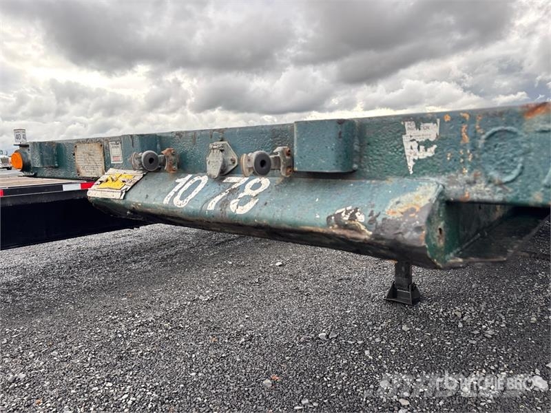 Transcraft 28 ft T/A Flatbed Trailer Platformas/izkraušana no sāniem