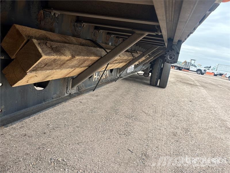 Transcraft 48 ft Spread axle 10'6 Flatbed Trailer Lavaperävaunut