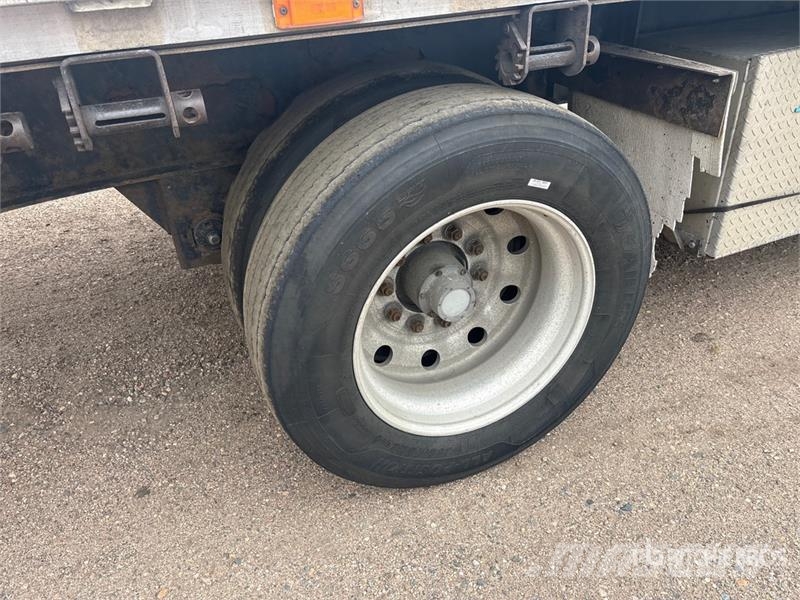 Transcraft 48 ft Spread axle 10'6 Flatbed Trailer Lavaperävaunut