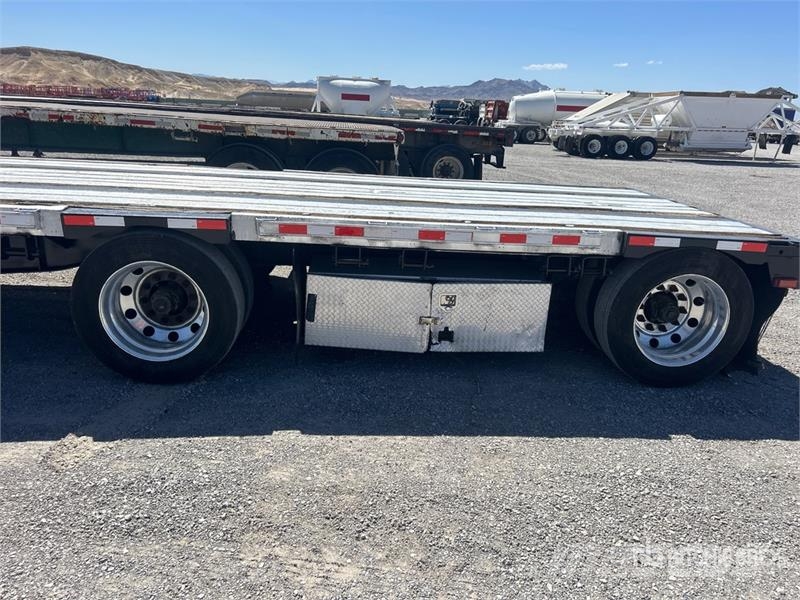 Transcraft 48 ft Spread Axle Step Deck Trailer Maskinhenger