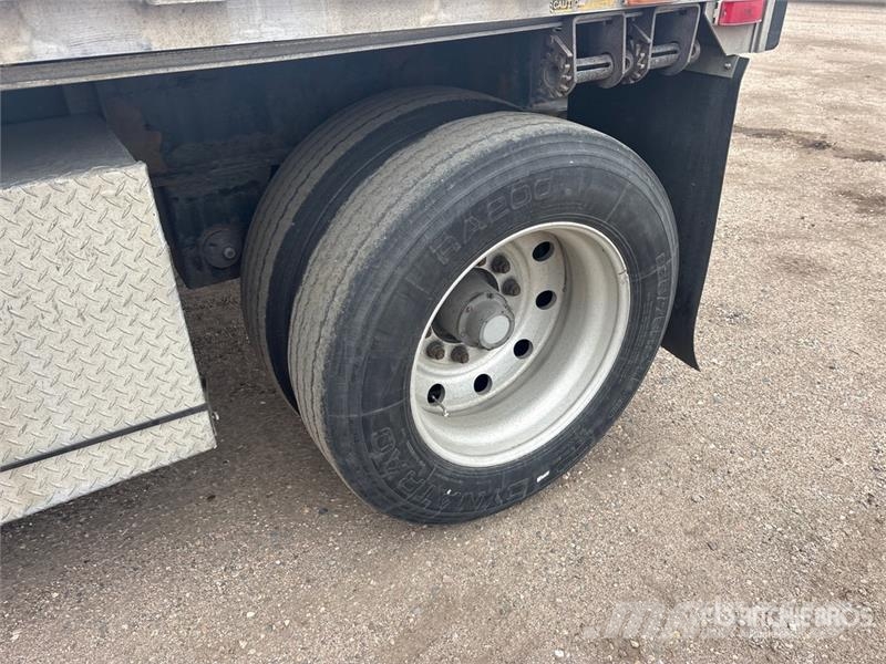 Transcraft 48 ft Spread axle 10'6 Flatbed Trailer Lavaperävaunut