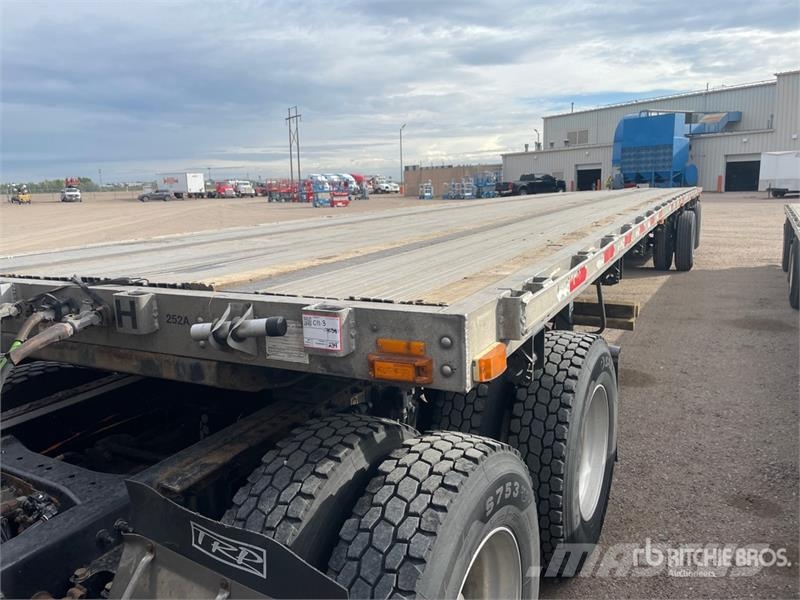 Transcraft 48 ft T/A Flatbed Trailer Flatbed/Dropside trailers