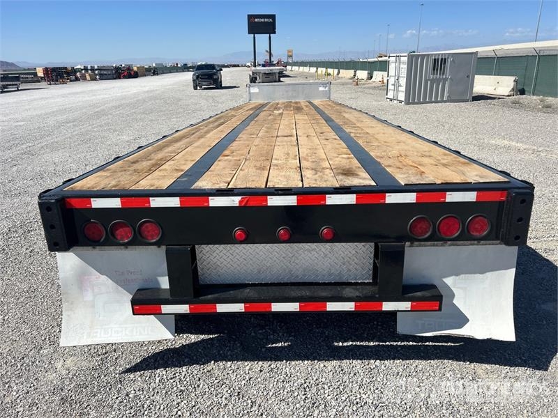 Transcraft DLT3000 48 ft Tri/A Step Deck Trailer Low loaders