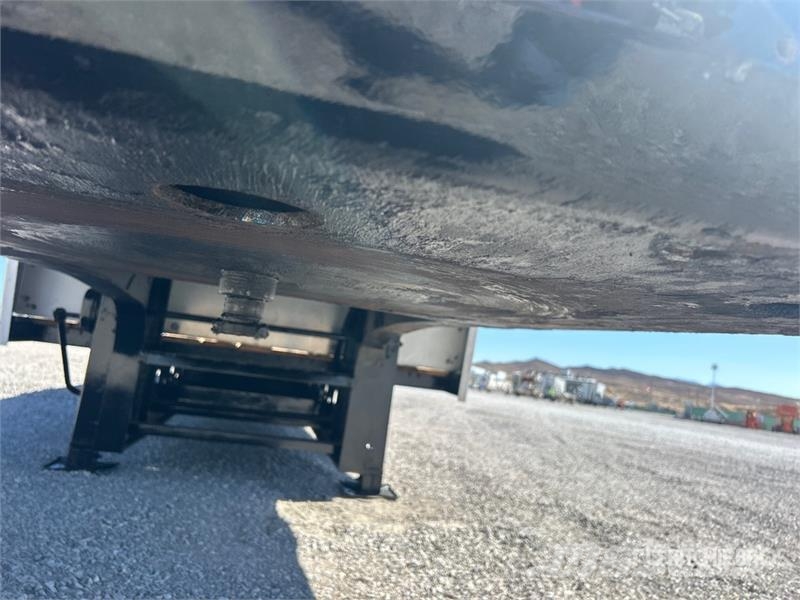 Transcraft DLT3000 48 ft Tri/A Step Deck Trailer Low loaders