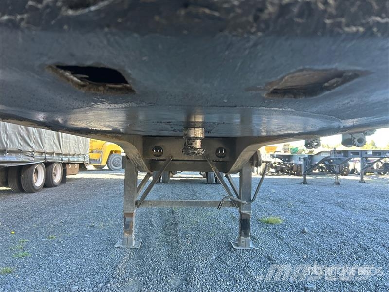 Transcraft Spread Axle Curtain Side Trailer Curtainsider trailers