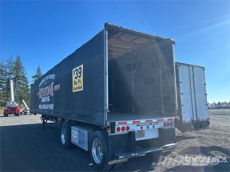 Transcraft Spread Axle Curtain Side Trailer Curtainsider trailers
