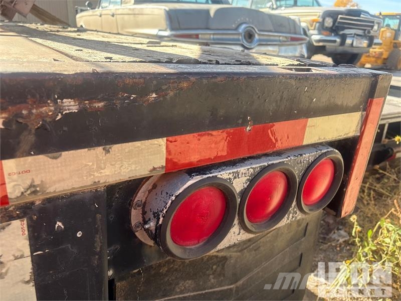 Transcraft TL90K 45 ft T/A Flatbed Trailer Platós / Ponyvás pótkocsik
