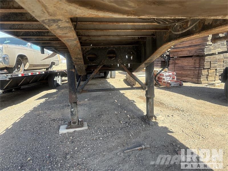 Transcraft TL90K 45 ft T/A Flatbed Trailer Platós / Ponyvás pótkocsik