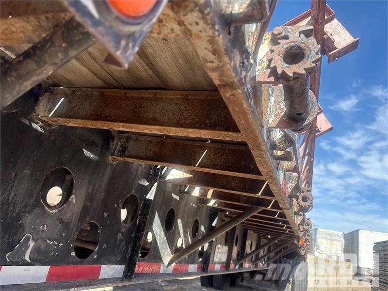 Transcraft TL90K 45 ft T/A Flatbed Trailer Platós / Ponyvás pótkocsik