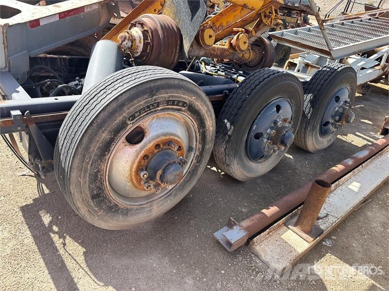  Tri/A Truck Axle شاحنات قلابة